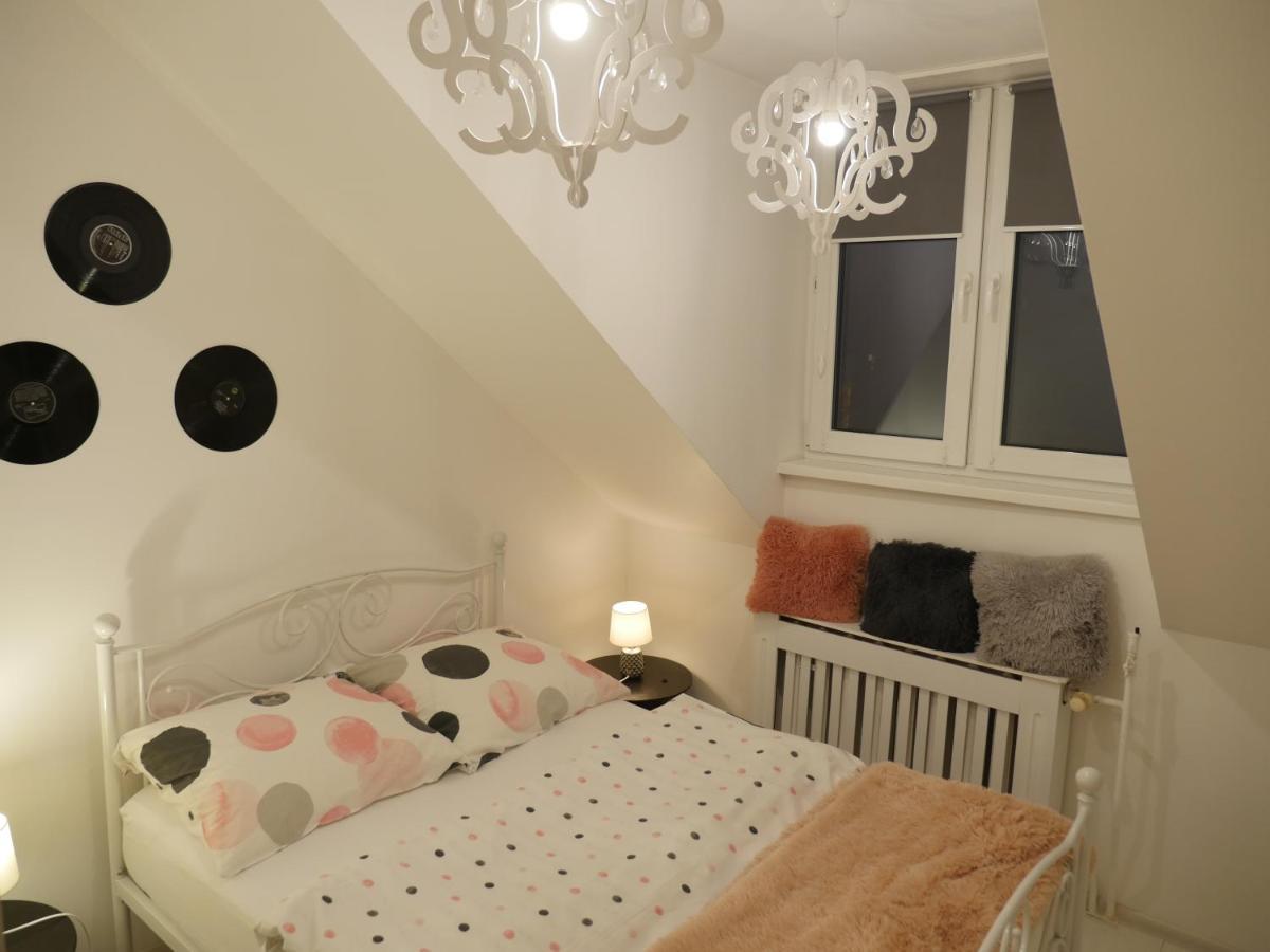 Апартаменты Art Vinyl Loft Белосток Экстерьер фото